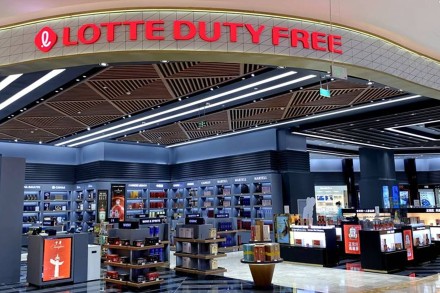 LOTTE Duty Free arrangement planogram to make good display following the brand regulation.